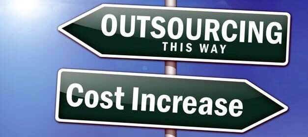 Las empresas que externalizan áreas o procesos crecen más rápido