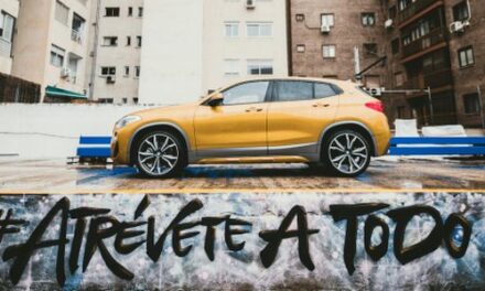 Los muros de Urban X2 en el lanzamiento de BMW X2 se cubrieron arte urbano