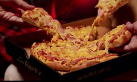 Los «foodies» muestran su lado más neurótico en este spot de Pizza Hut