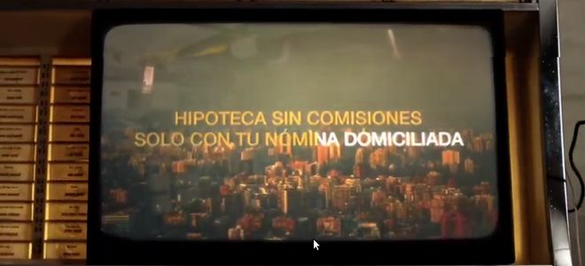 Bankia hace gigante la “letra pequeña” en su última campaña