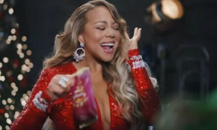 Mariah Carey da un simpático giro patatero al clásico «All I Want for Christmas» en este spot