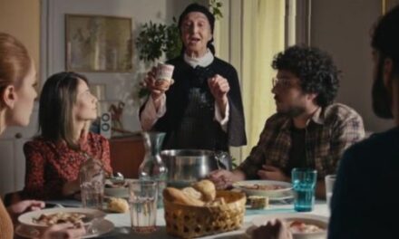 Tiempo BBDO ayuda a la abuela de Litoral a descubrir una nueva especie, los «Naturívoros»