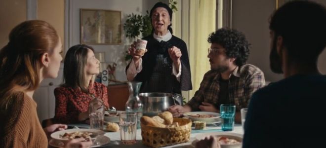 Tiempo BBDO ayuda a la abuela de Litoral a descubrir una nueva especie, los «Naturívoros»