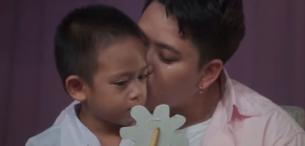 En Tailandia, Johnson's redefine a las madres en la campaña "Other Mother"