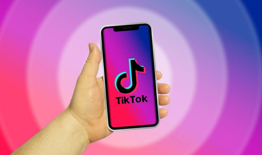 TikTok, un escaparate para la moda y creatividad en la Semana de la Moda de Madrid