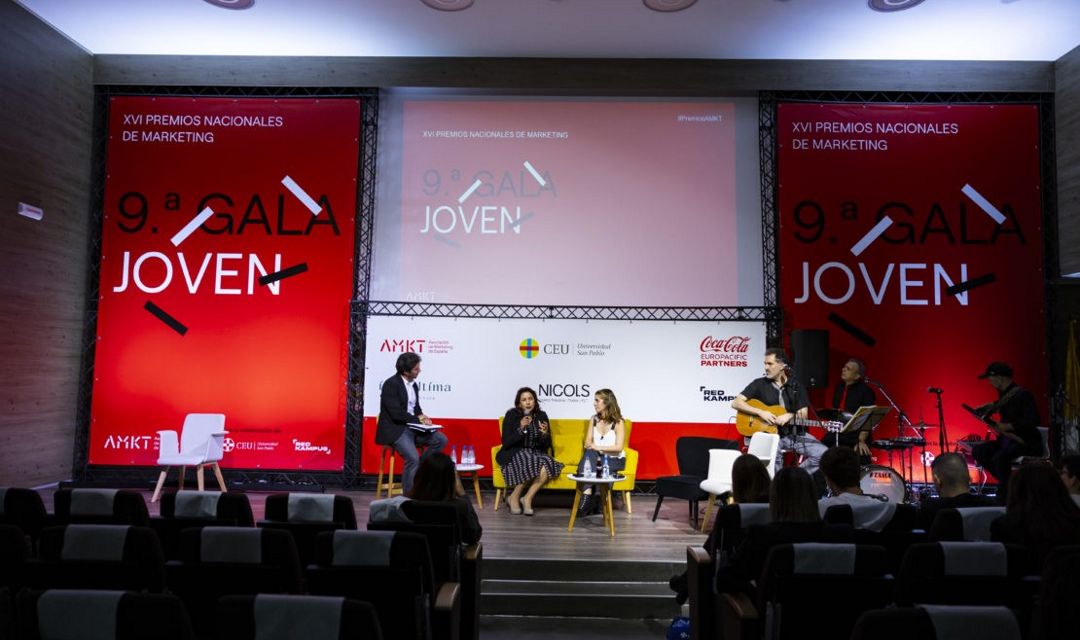 Estudiantes de marketing son jurados en los XVI Premios Nacionales de Marketing