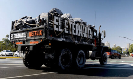 "El Eternauta" conquista el mundo y las calles de Buenos Aires con una activación impactante